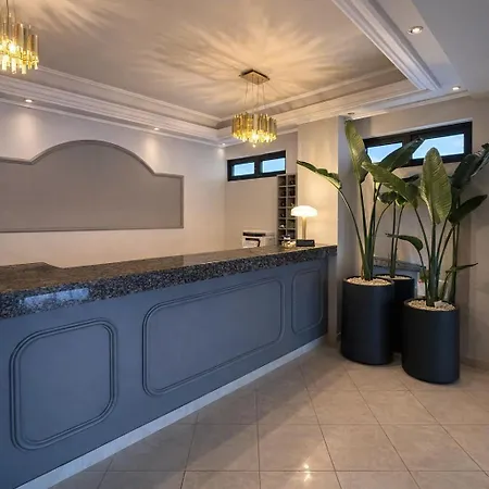 Ionian Hospitality - Fully Renovated - Seafront 3* Νικιάνα