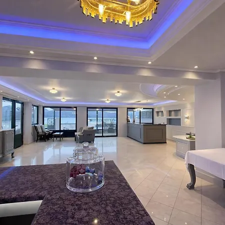 Ξενοδοχείο Ionian Hospitality - Fully Renovated - Seafront