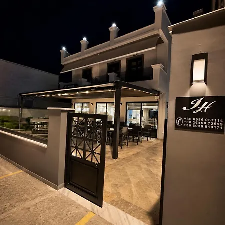 Ionian Hospitality - Fully Renovated - Seafront 3*