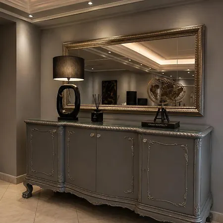 Ξενοδοχείο Ionian Hospitality - Fully Renovated - Seafront Νικιάνα
