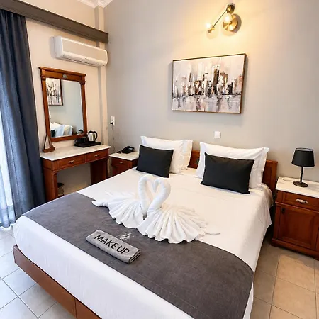 Ionian Hospitality - Fully Renovated - Seafront Ξενοδοχείο