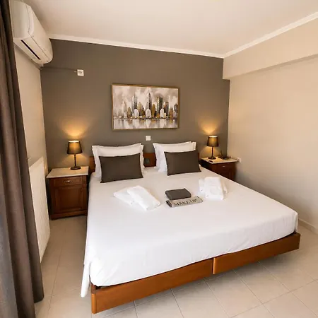 Ionian Hospitality - Fully Renovated - Seafront